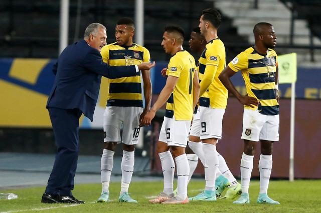Ecuador-Enner-Valencia-Gustavo-Alfaro.jpeg